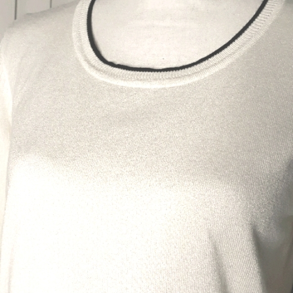 Passport Cream Sweater - Picture 5 of 12